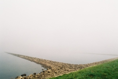 Rheinbrücke im Nebel