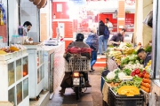 Einkaufen für den Kochkurs im Markt der Mellah